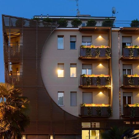 Hotel Meeting Стреза Экстерьер фото