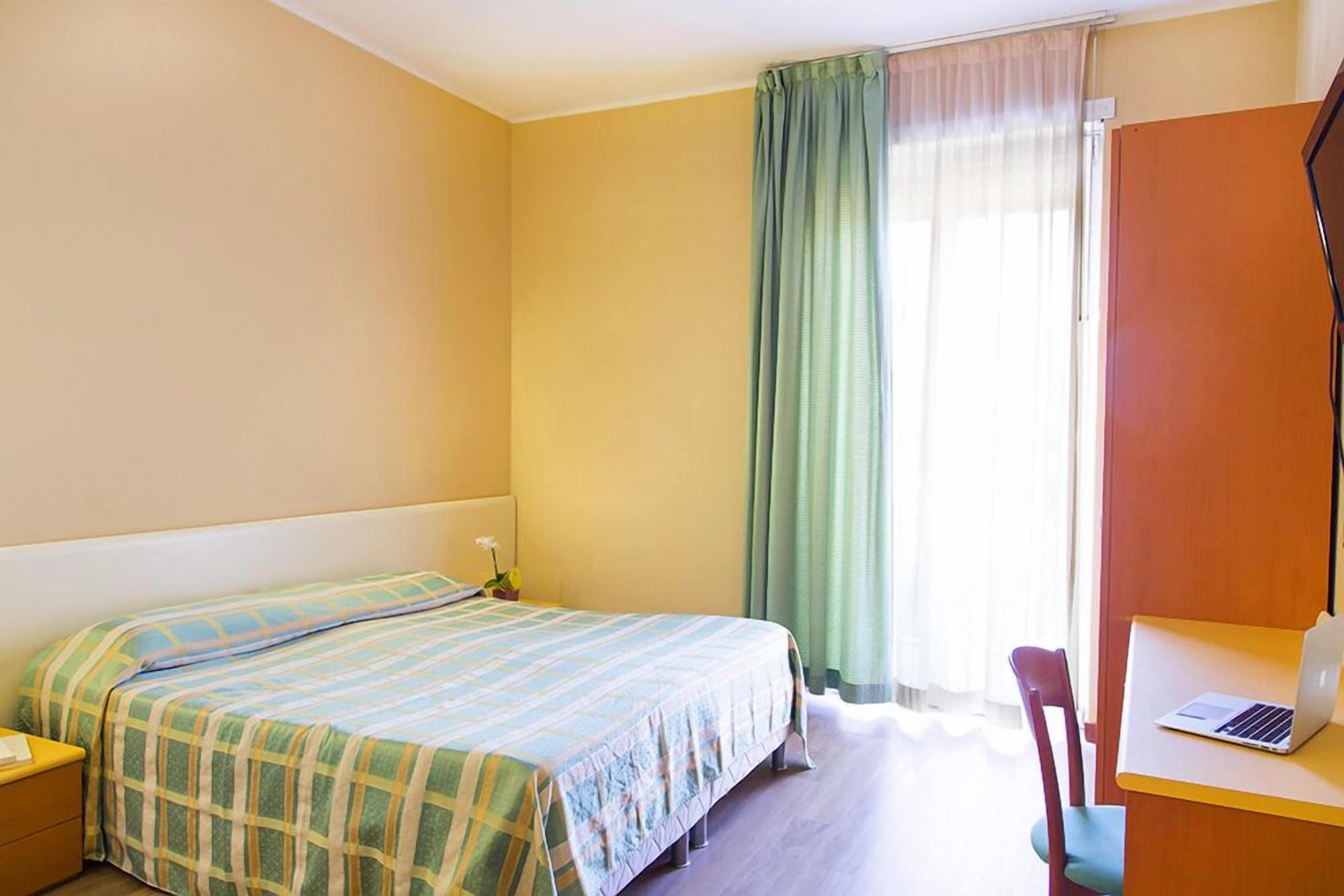 Hotel Meeting Стреза Экстерьер фото