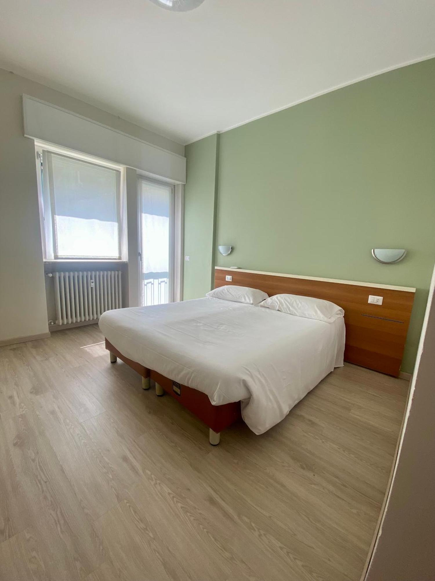 Hotel Meeting Стреза Экстерьер фото